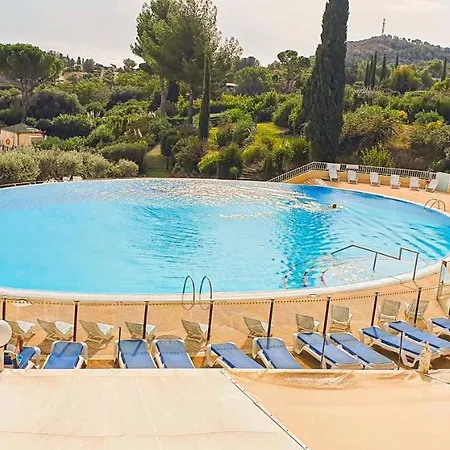 Nice With Terrace And Beach דירה Saint-Raphaël