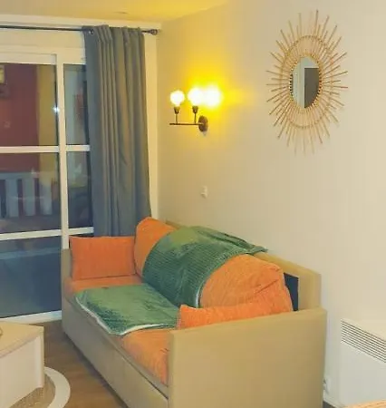 דירה Nice With Terrace And Beach *